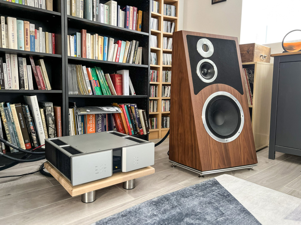 Audiovector Trapeze RI
