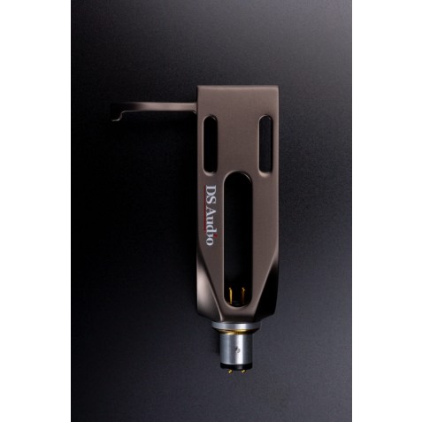 DS Audio HS-001