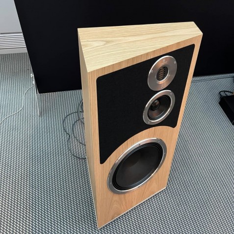 Audiovector-Audiovector Trapeze Reimagined-00