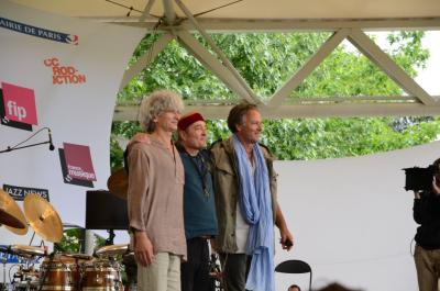 Hadouk Trio en concert au parc Floral, le 16 juin 2012. Photos, et vidéo, avec des vrais morceaux de musique dedans.