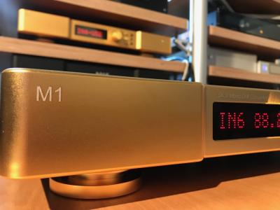 BRICASTI DAC M1 GOLD: C'est encore Noël ?