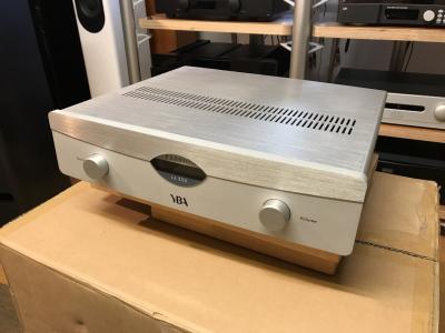 Amplificateur YBA IA350: l'ampli Passion  ... (et lecteur réseau/DAC MP100SE)
