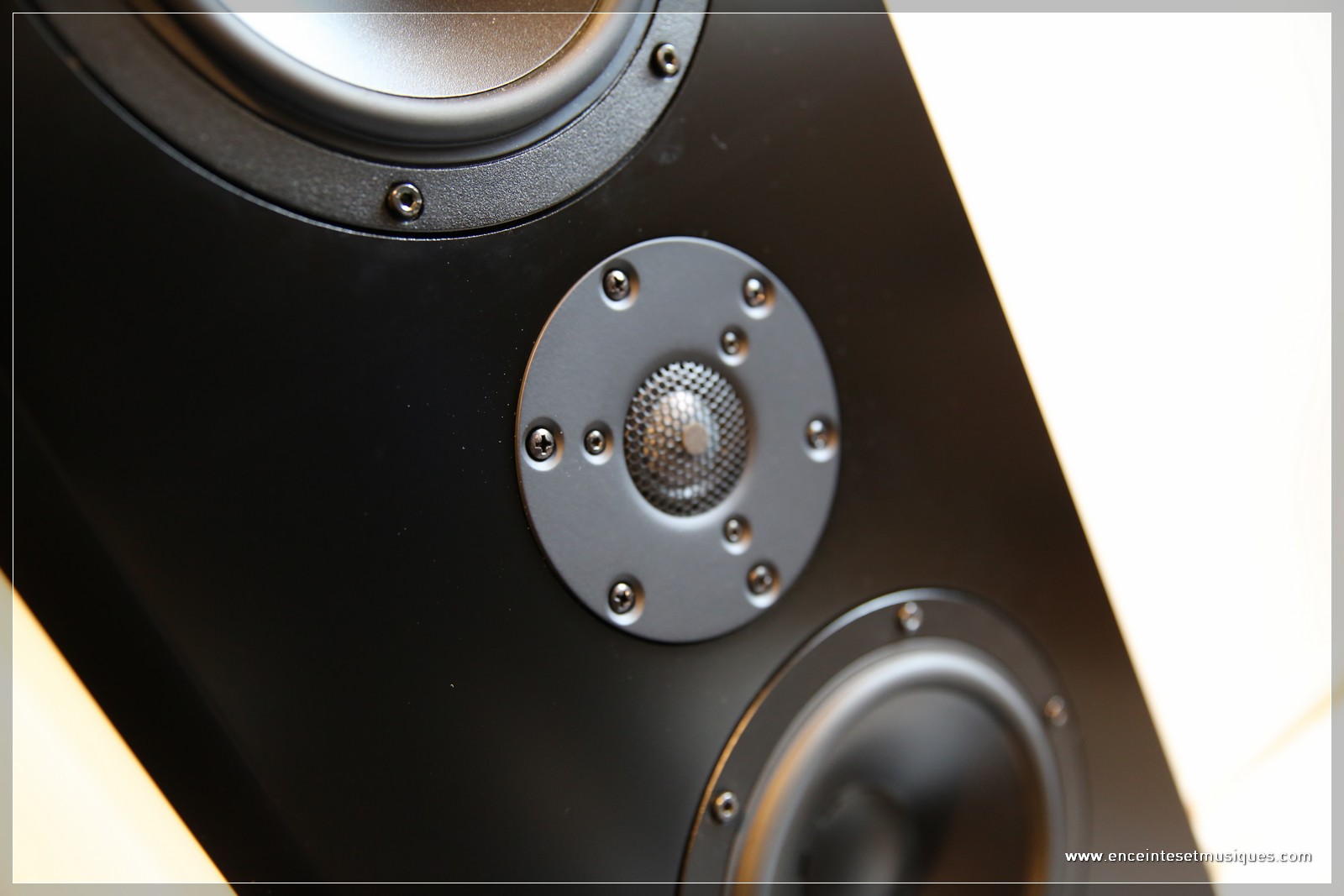 PEL_INTEGRALE_enceinte_colonne_28