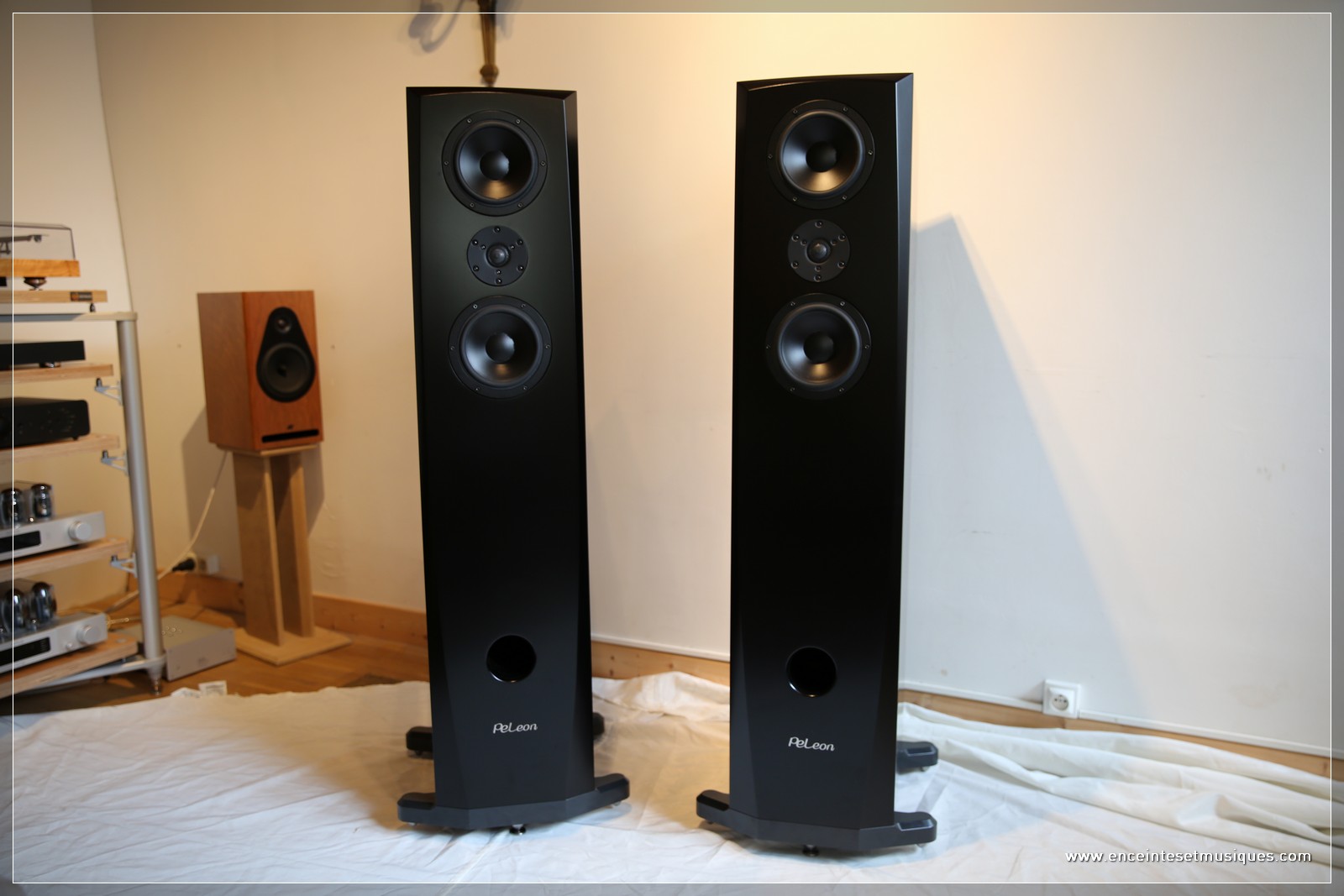 PEL_INTEGRALE_enceinte_colonne_32
