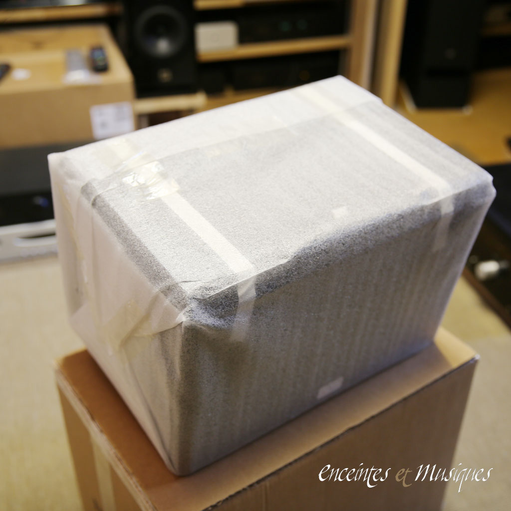 jmr-agora-enceinte-centrale-06