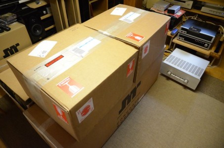 Des cartons bien lourds:  Audiomat