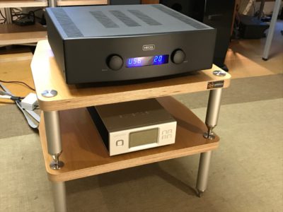 Hegel H360: un puissant ampli tout-en-un ! Déballage en images.