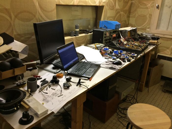 ean-Marie-Reynaud-atelier-enceintes-JMR