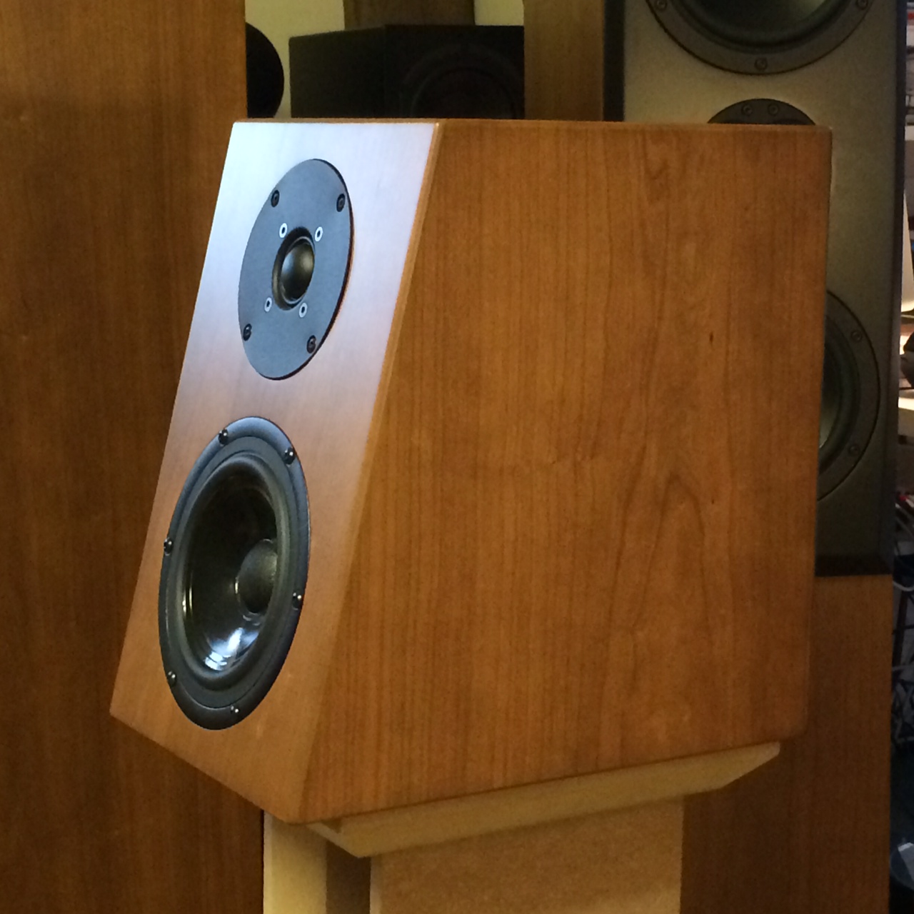 PEL-QUATTRO-+-enceinte-Pierre-Etienne-LEON-14